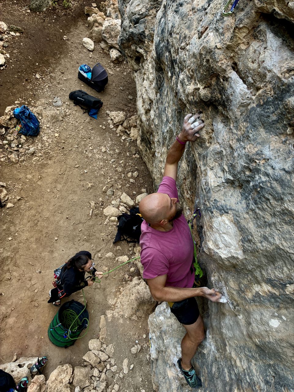 Kliknut�m zav�ete okno.