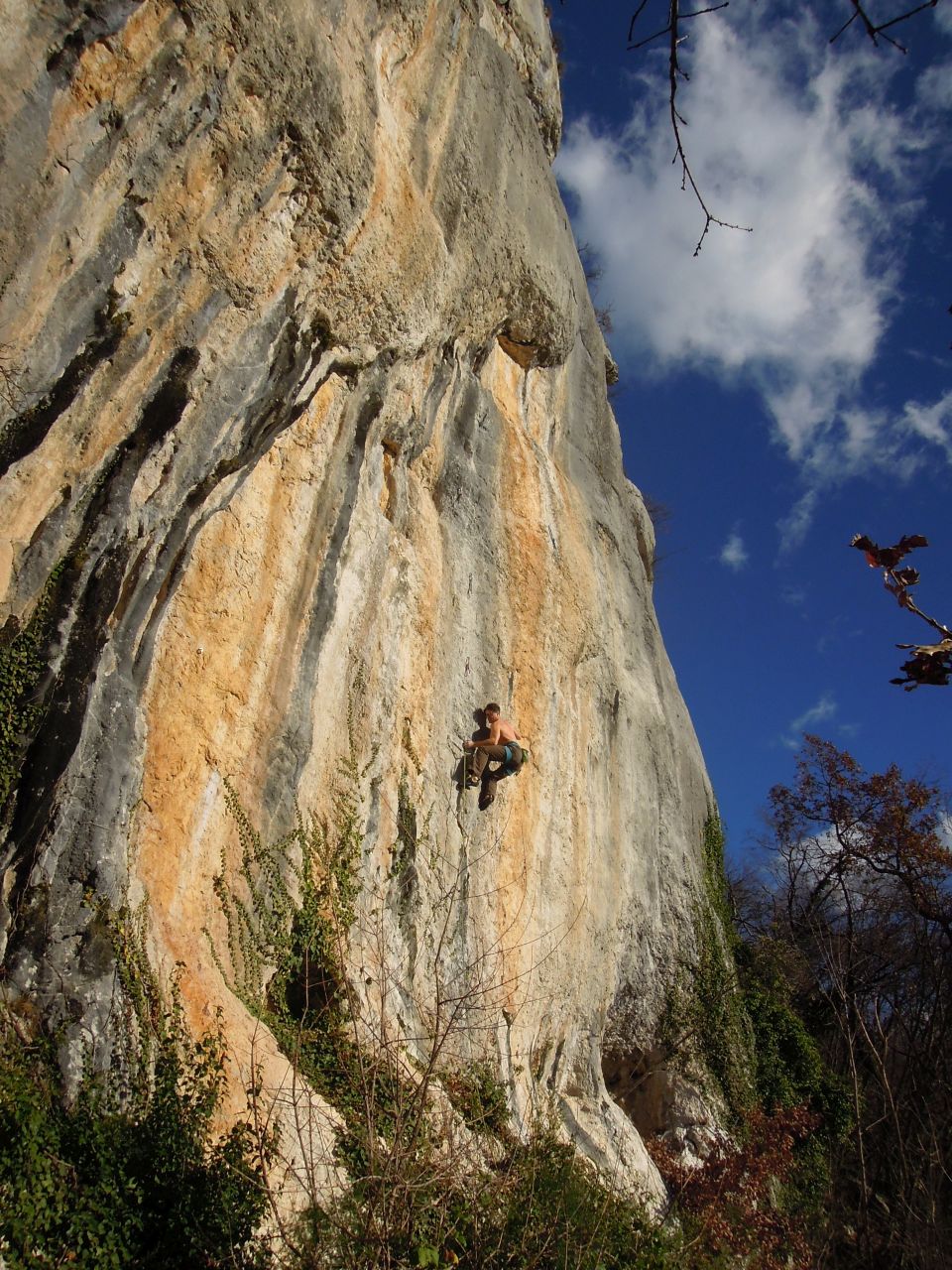 Kliknut�m zav�ete okno.