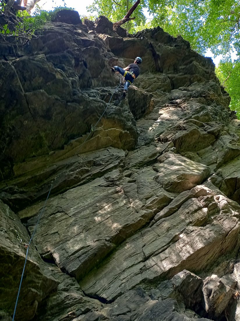 Kliknut�m zav�ete okno.