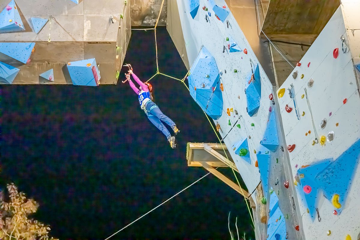 Kliknut�m zav�ete okno.